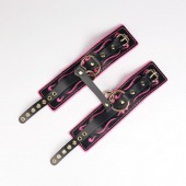 Черные кожаные оковы с розовой строчкой - Crazy Handmade - купить с доставкой в Перми