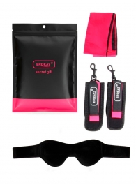 Черно-розовый эротический набор: маска, наручники и повязка - Erokay - купить с доставкой в Перми