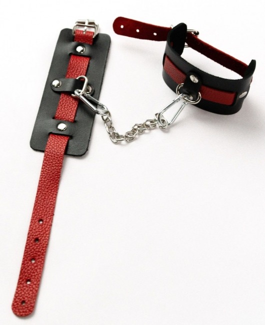 Черные оковы с красным декором и заклепками - Crazy Handmade - купить с доставкой в Перми